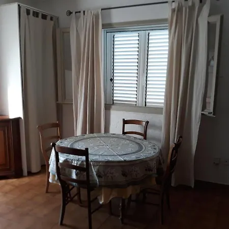 度假居 Quiet Two Bedroom House 博尔戈
