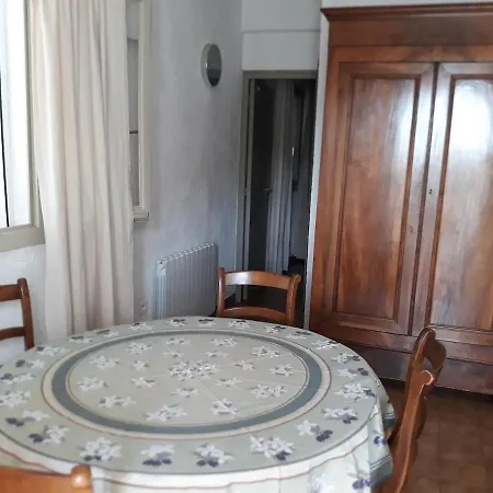 Quiet Two Bedroom House * 博尔戈